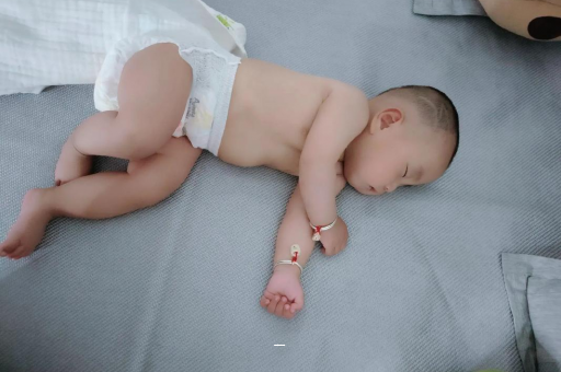 沧县怀孕感觉自己心跳明显